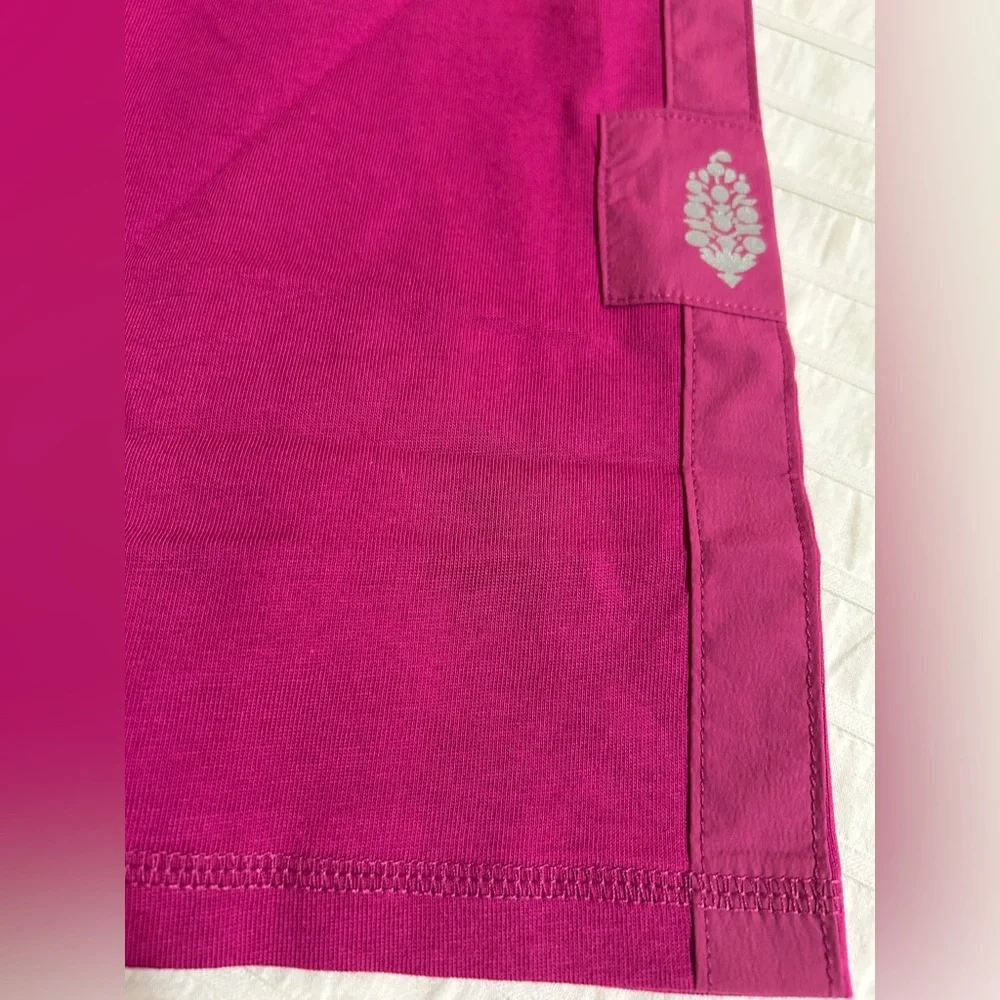 Free People Movement Throw Over Tunic. Color Berry Blitz. - Picture 7 of 11